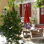 Le Clos Des Cigales