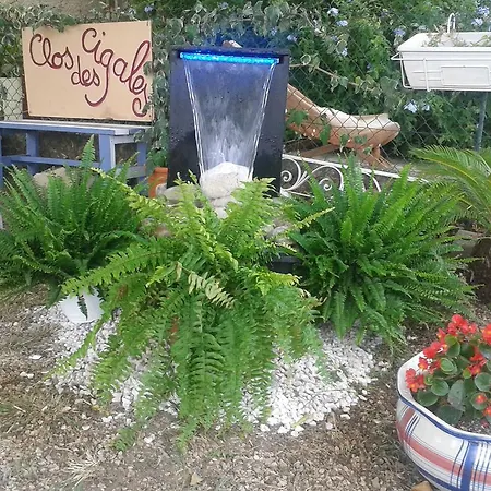 Le Clos Des Cigales 3*