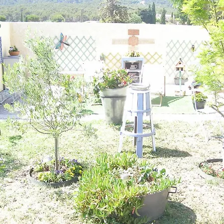 B&B Le Clos Des Cigales 카시스