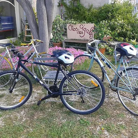 Le Clos Des Cigales 2*