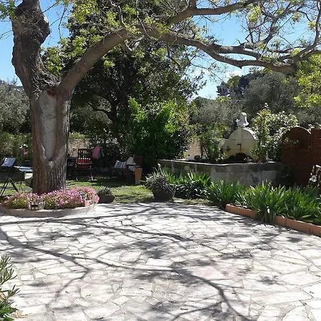 Le Clos Des Cigales